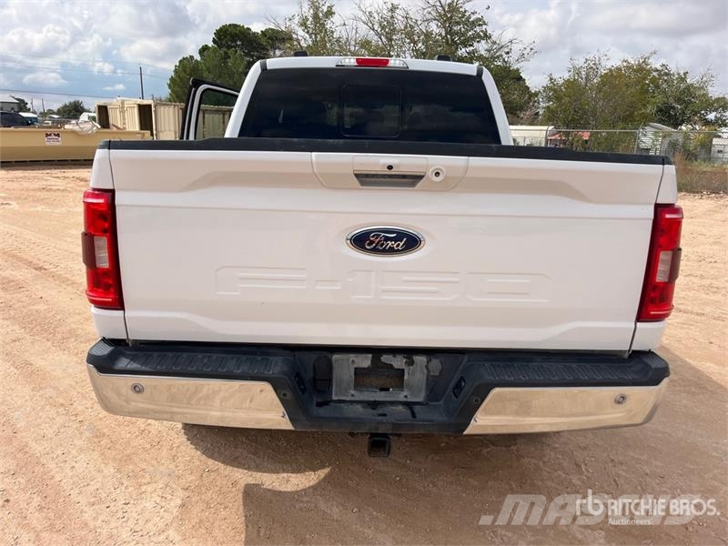 Ford F-150 XLT 4x4 Crew Cab Pickup Drugi