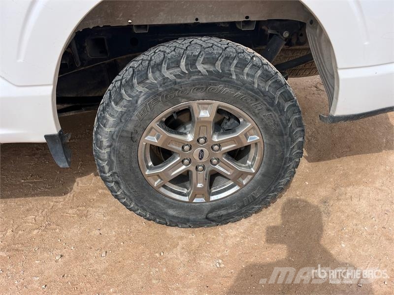 Ford F-150 XLT 4x4 Crew Cab Pickup Drugi