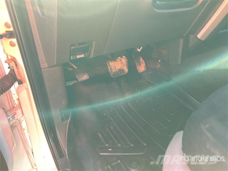 Ford F-150 XLT 4x4 Crew Cab Pickup Інше