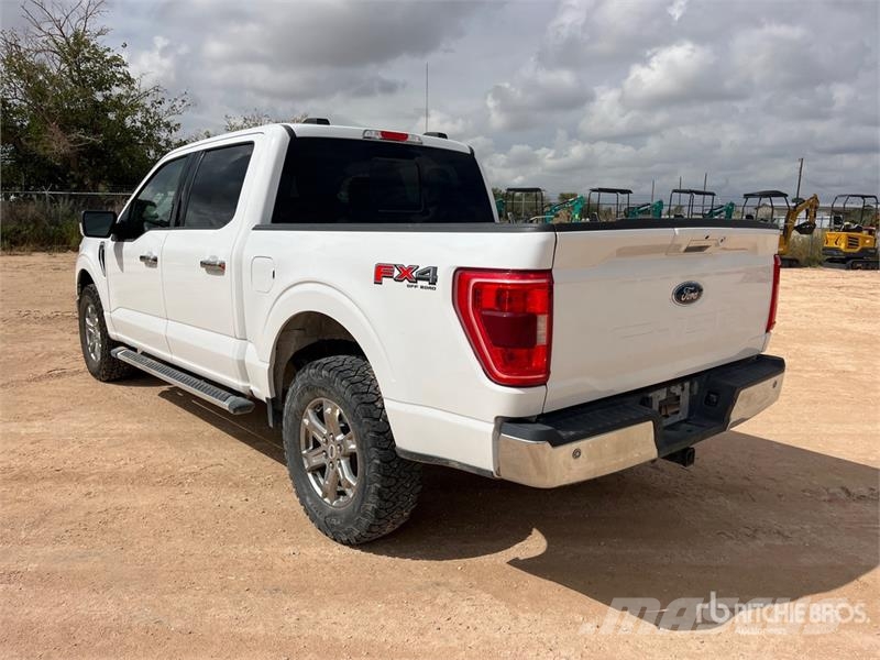 Ford F-150 XLT 4x4 Crew Cab Pickup Drugi