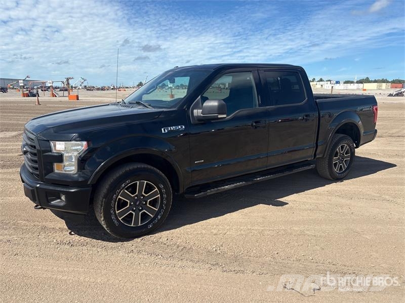 Ford F-150 XLT 4x4 Crew Cab Pickup その他