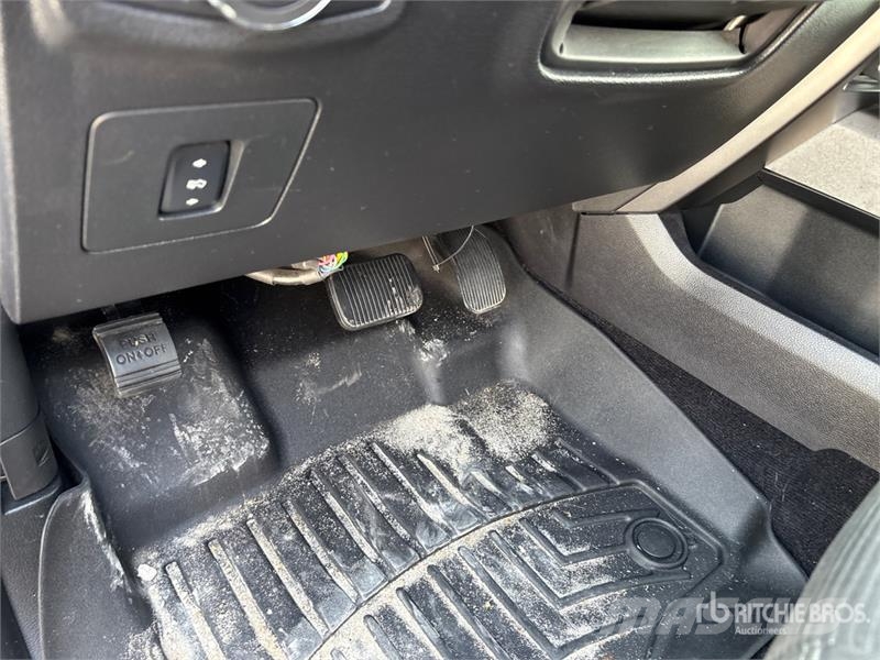 Ford F-150 XLT 4x4 Crew Cab Pickup その他