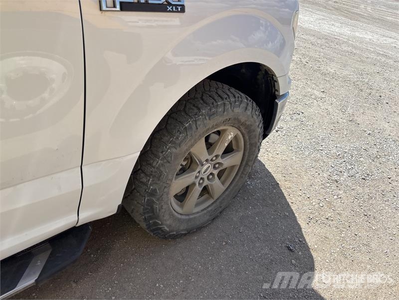Ford F-150 XLT 4x4 Crew Cab Pickup Övriga bilar
