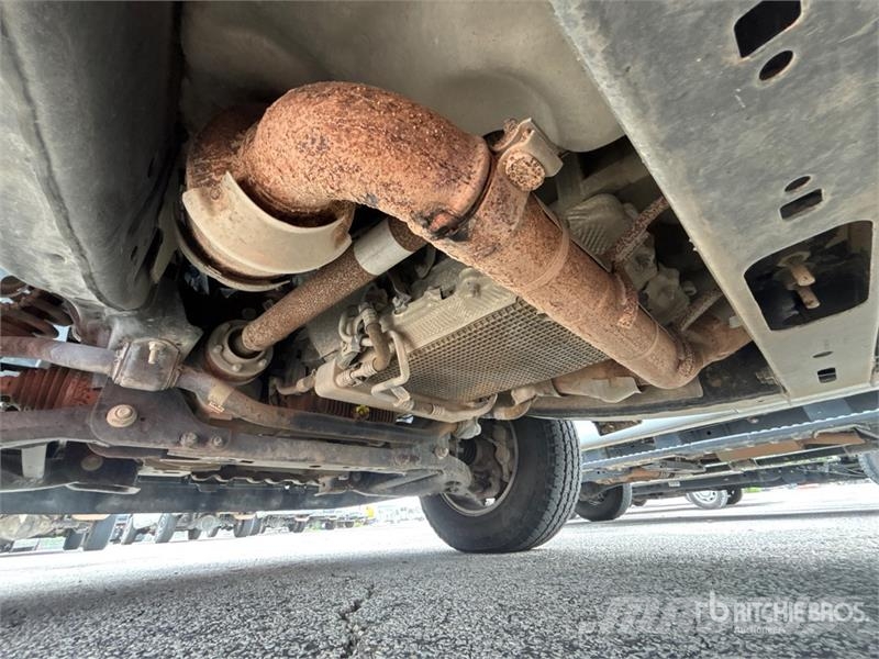 Ford F-150 XLT 4x4 Crew Cab Pickup أخرى