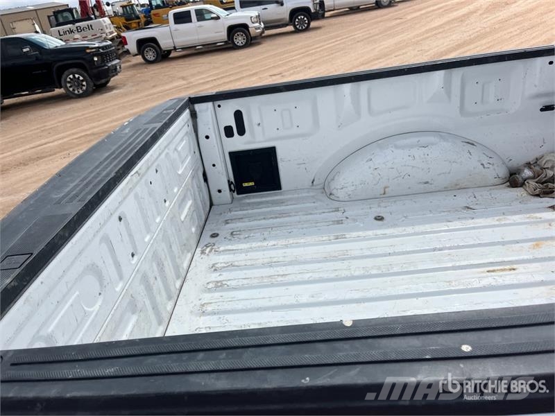 Ford F-150 XLT 4x4 Crew Cab Pickup Drugi