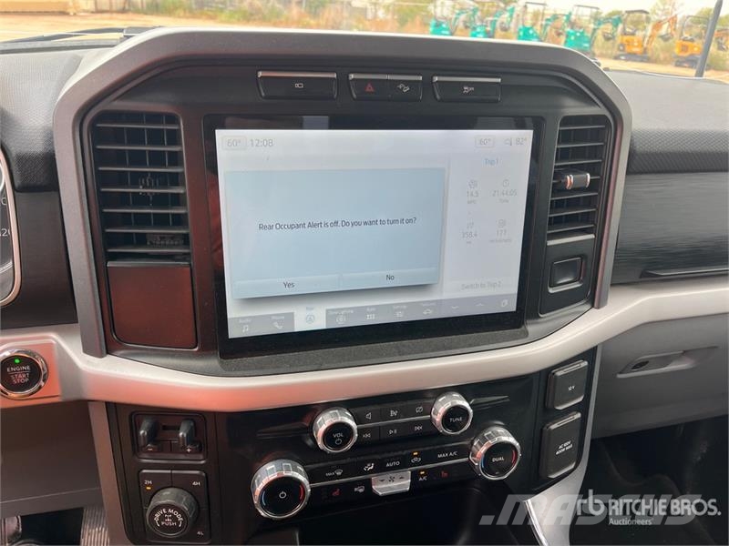 Ford F-150 XLT 4x4 Crew Cab Pickup Drugi