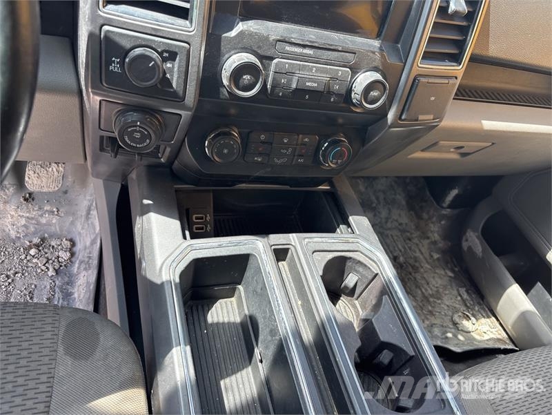 Ford F-150 XLT 4x4 Crew Cab Pickup Övriga bilar