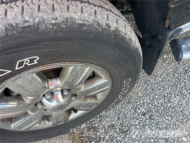 Ford F-150 XLT 4x4 Crew Cab Pickup (Inoperable) Други