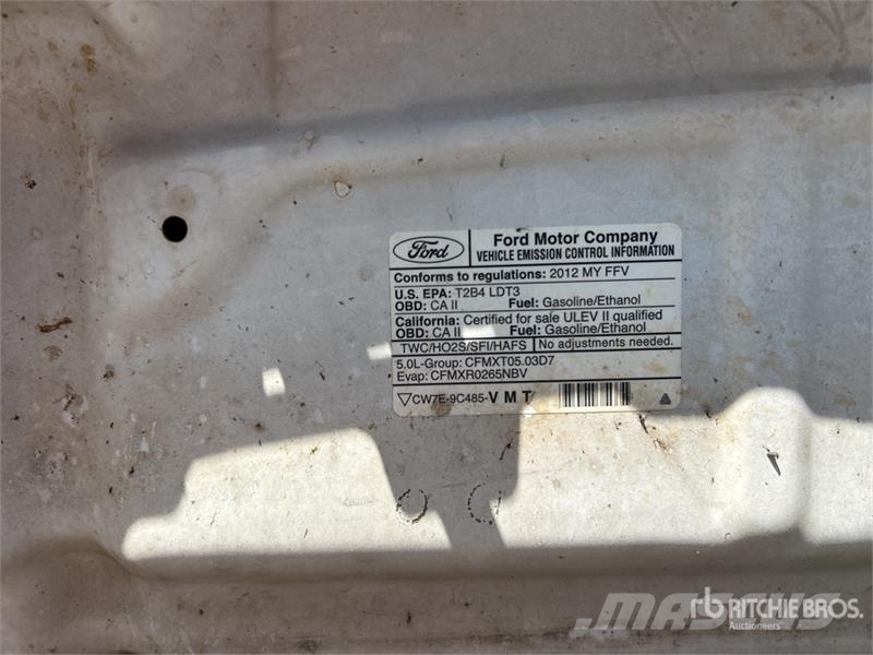 Ford F-150 XLT 4x4 Crew Cab Pickup Інше
