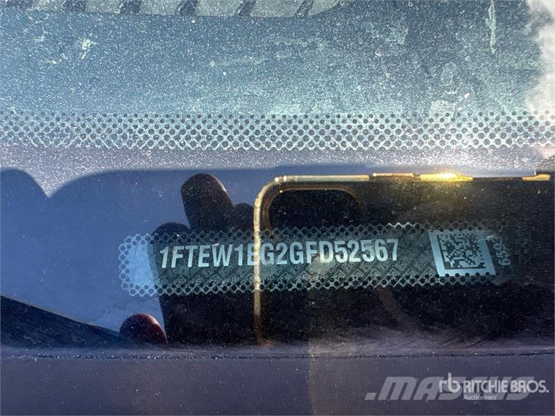 Ford F-150 XLT 4x4 Crew Cab Pickup その他