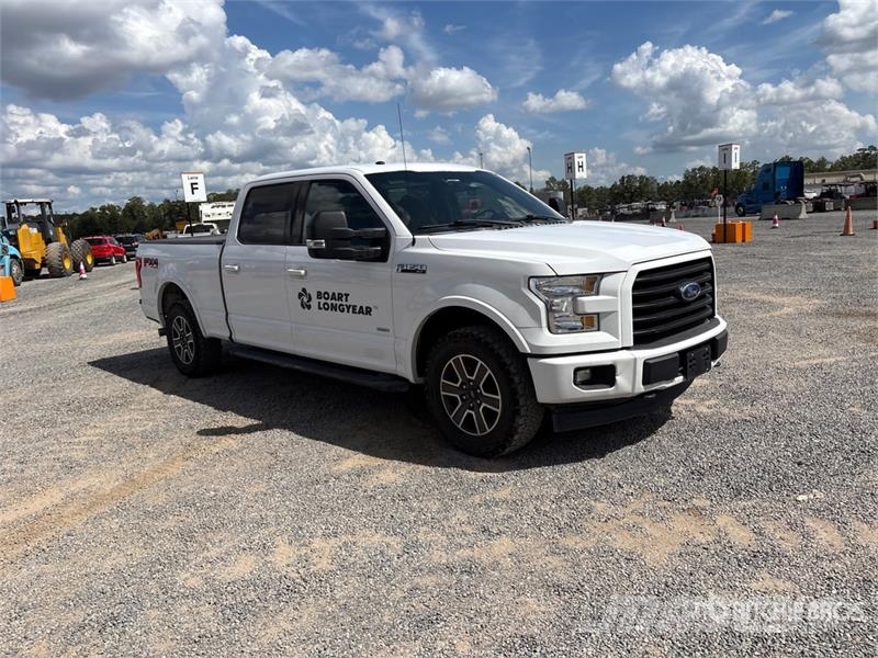 Ford F-150 XLT 4x4 Crew Cab Pickup その他