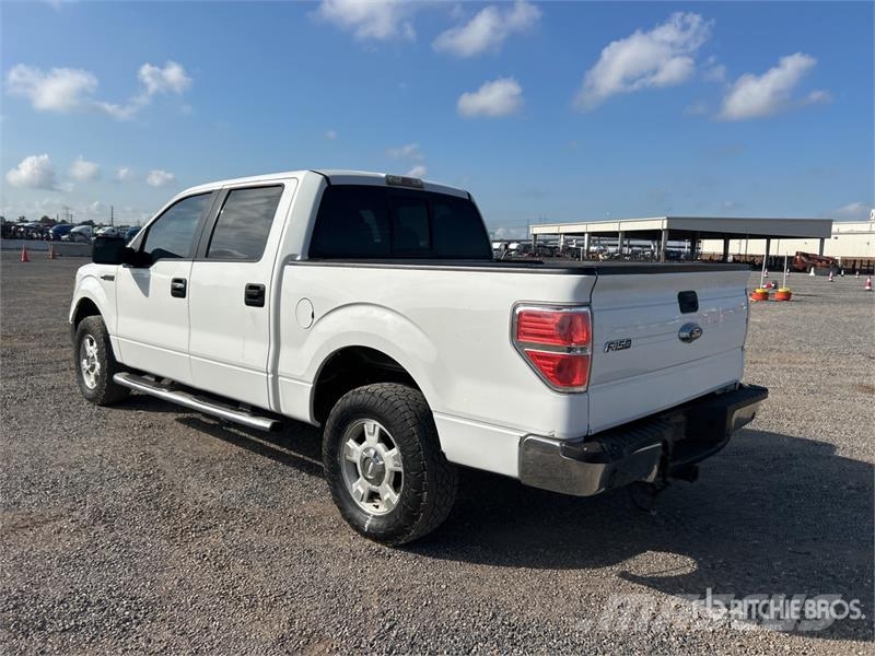 Ford F-150 XLT 4x4 Crew Cab Pickup Інше