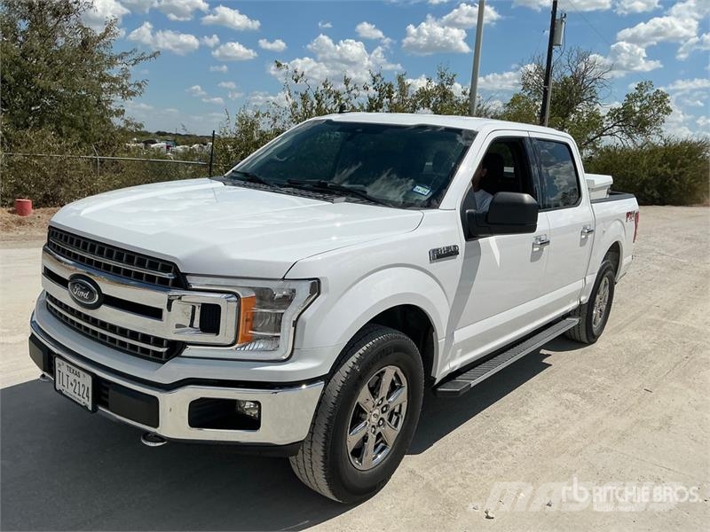 Ford F-150 XLT 4x4 Crew Cab Pickup Egyéb