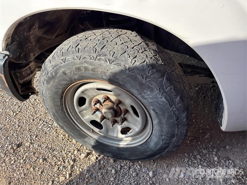Ford F-250 Pritschenwagen/Pritschenwagen mit Seitenklappe