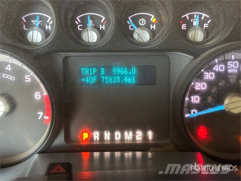 Ford F-250 4x2 Crew Cab Pickup 其他