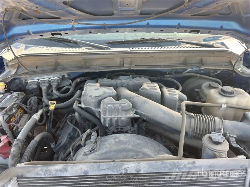 Ford F-250 4x2 Crew Cab Pickup Furgoni altro