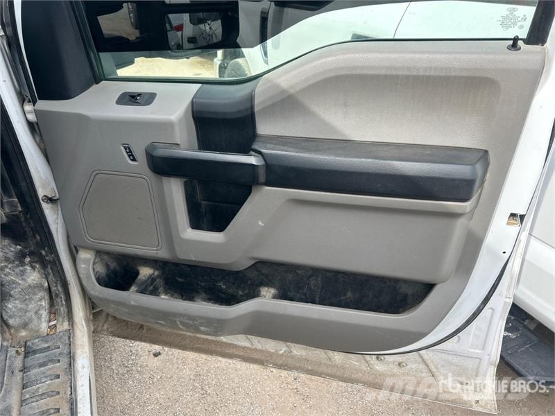 Ford F-250 4x2 Crew Cab Pickup Citi