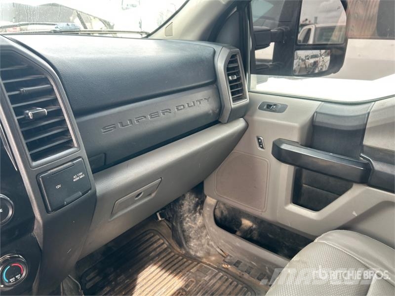 Ford F-250 4x2 Crew Cab Pickup Citi