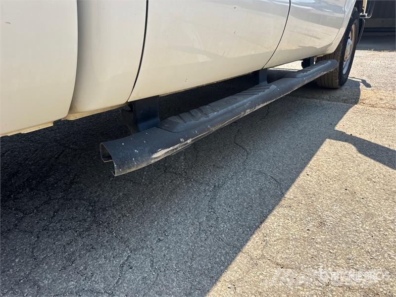 Ford F-250 4x2 Crew Cab Pickup 其他