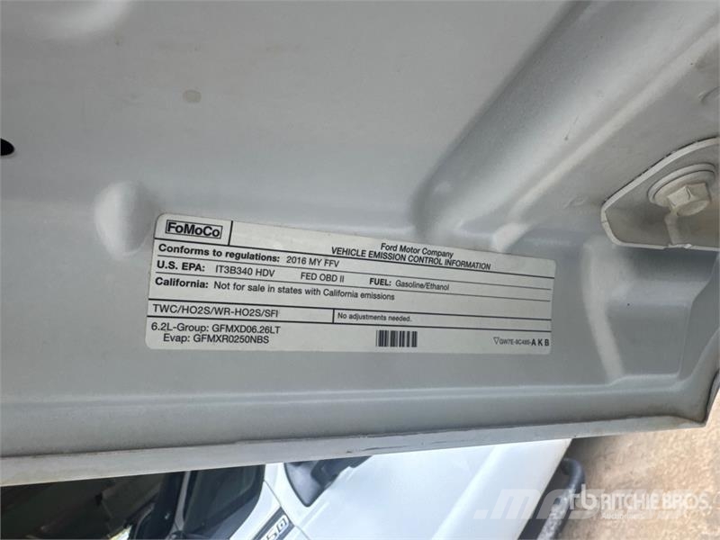 Ford F-250 4x2 Crew Cab Pickup 其他