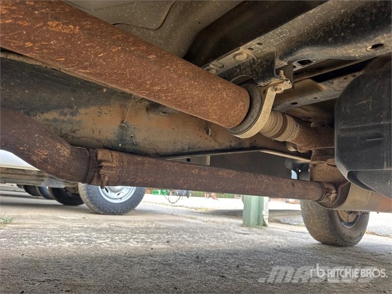Ford F-250 4x2 Crew Cab Pickup 其他