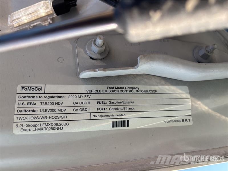 Ford F-250 4x2 Crew Cab Pickup Ostalo