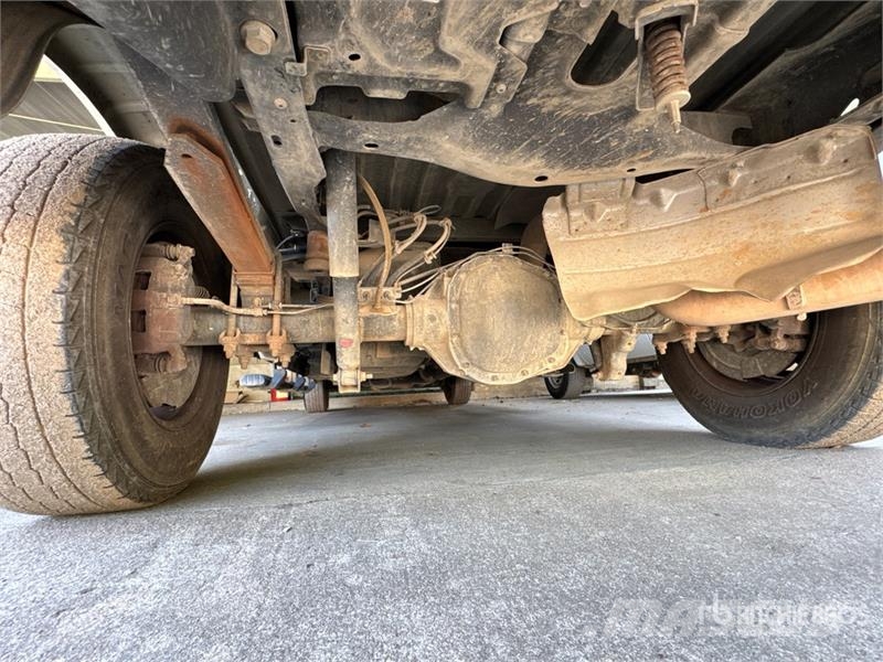 Ford F-250 4x2 Crew Cab Pickup 其他
