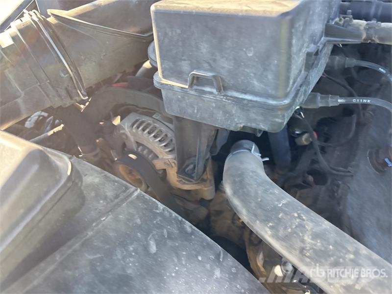 Ford F-250 4x2 Crew Cab Pickup Ostalo