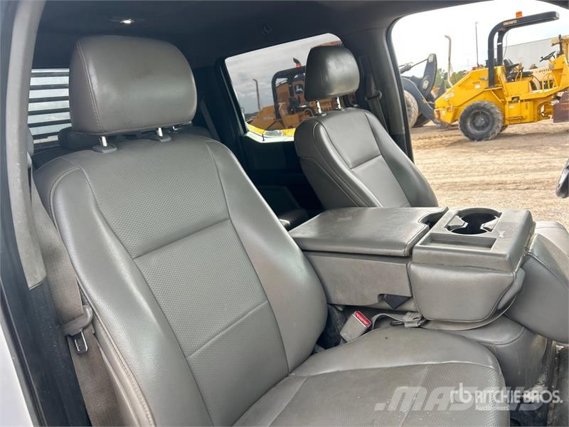 Ford F-250 4x2 Crew Cab Pickup Citi
