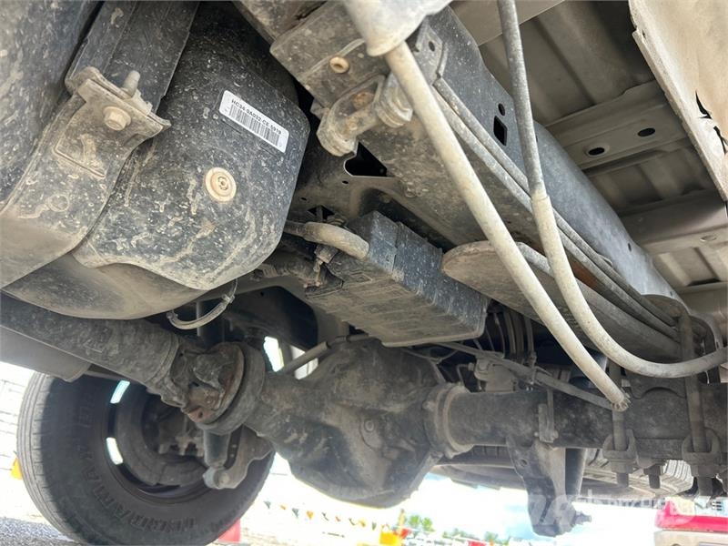 Ford F-250 4x2 Crew Cab Pickup Otras furgonetas
