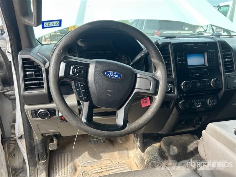 Ford F-250 4x2 Crew Cab Pickup Citi