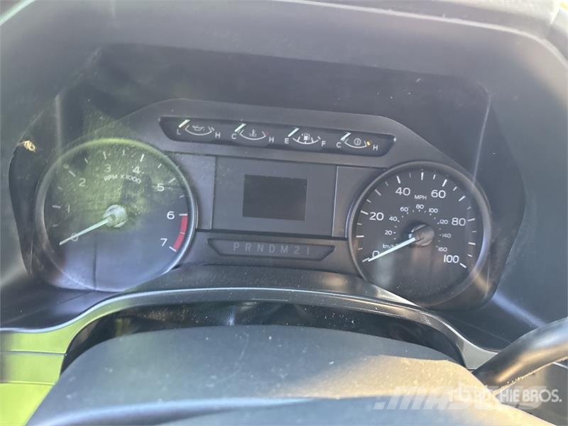 Ford F-250 4x2 Crew Cab Pickup Ostalo