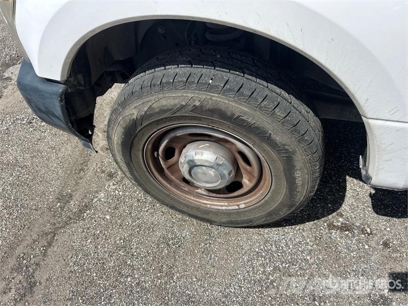 Ford F-250 4x2 Crew Cab Pickup Otras furgonetas