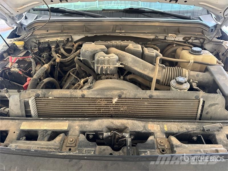 Ford F-250 4x2 Crew Cab Pickup 其他