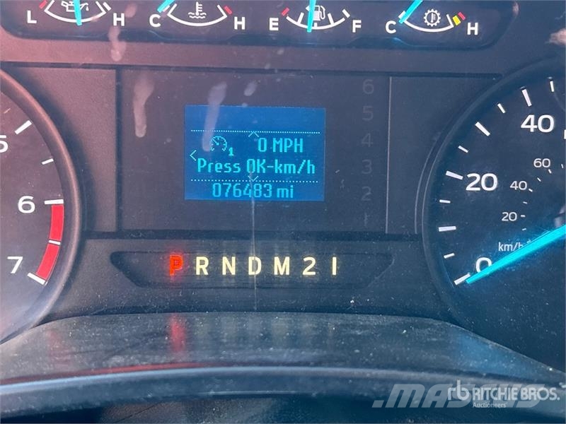 Ford F-250 4x2 Crew Cab Pickup Ostalo