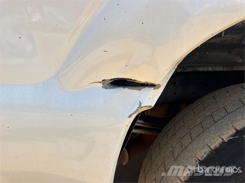 Ford F-250 4x2 Crew Cab Pickup 其他