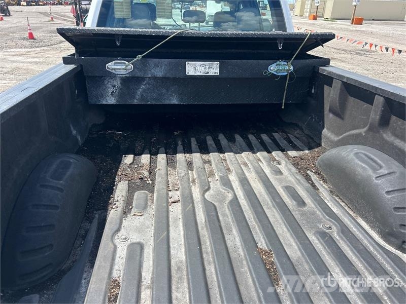 Ford F-250 4x2 Crew Cab Pickup Otras furgonetas