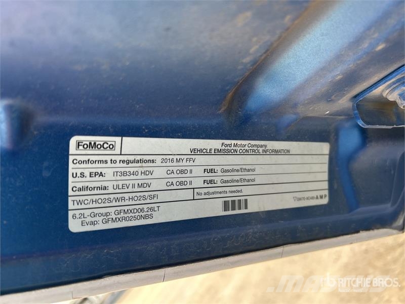 Ford F-250 4x2 Crew Cab Pickup Furgoni altro