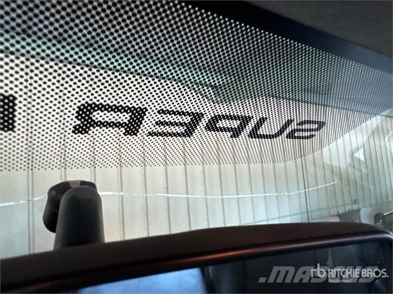 Ford F-250 4x2 Crew Cab Pickup 其他