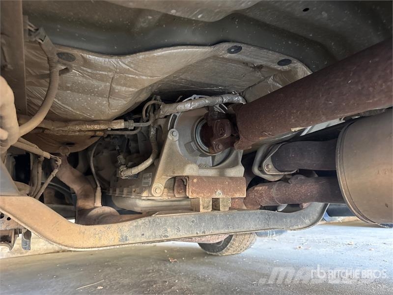 Ford F-250 4x2 Crew Cab Pickup 其他