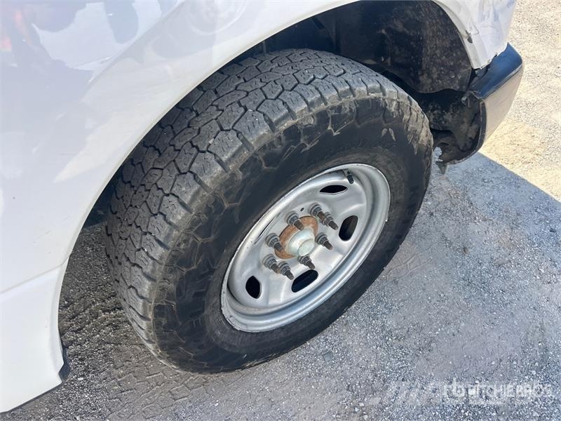 Ford F-250 4x2 Extended Cab Pickup 其他