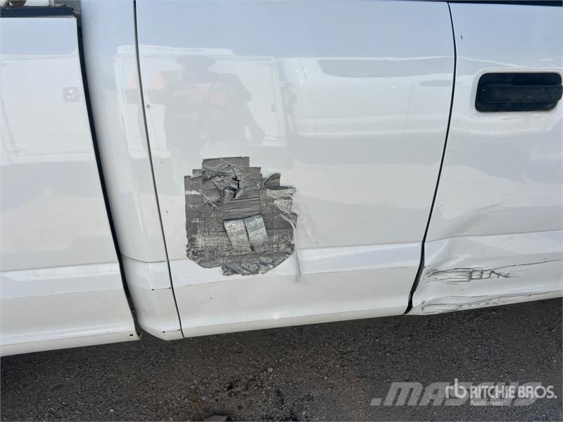 Ford F-250 4x2 Extended Cab Pickup 其他