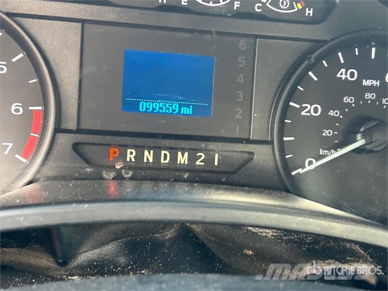 Ford F-250 4x2 Extended Cab Utility Truck Lava-autot