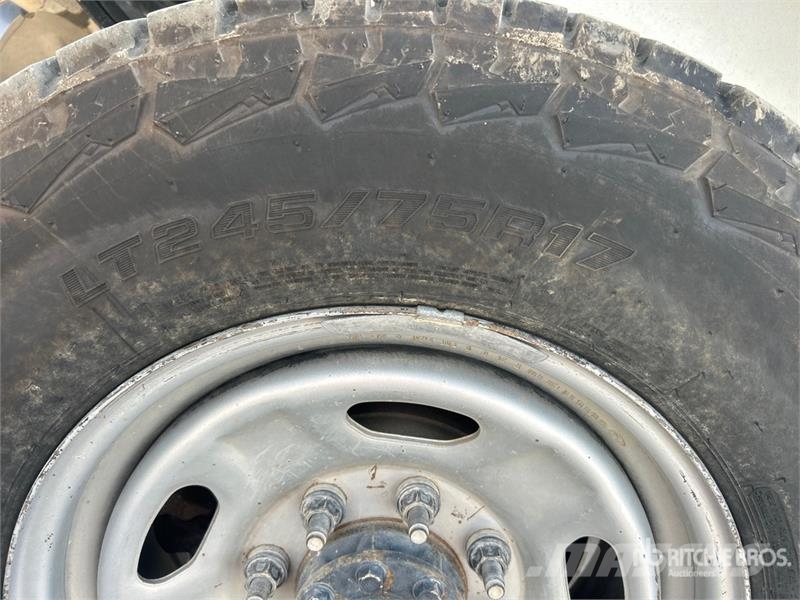 Ford F-250 4x2 Extended Cab Pickup 其他