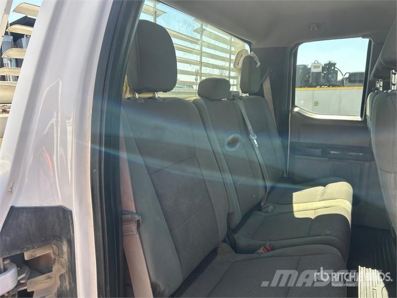 Ford F-250 4x2 Extended Cab Pickup 其他