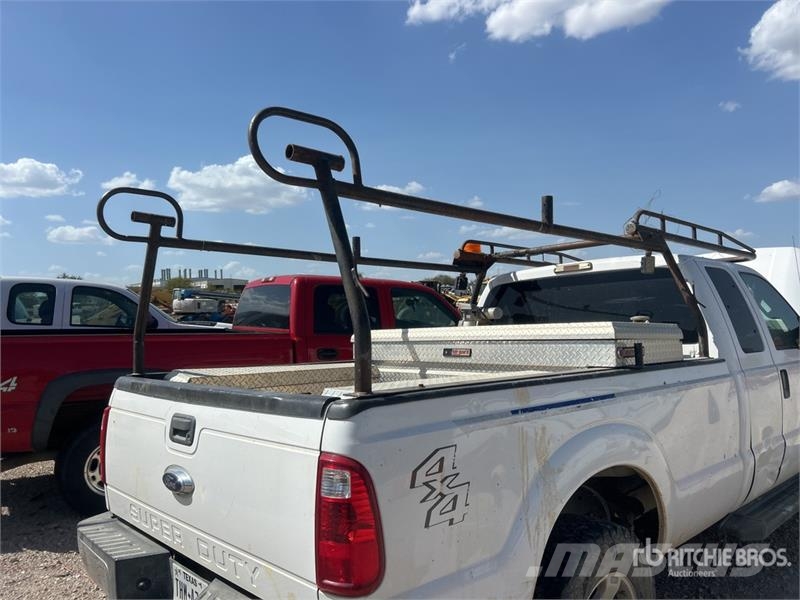Ford F-250 4x2 Extended Cab Pickup 其他