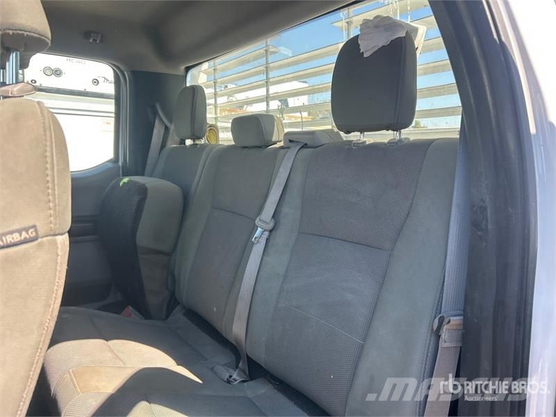 Ford F-250 4x2 Extended Cab Pickup 其他