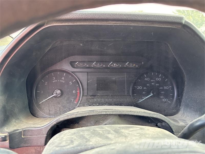 Ford F-250 4x2 Extended Cab Pickup (Inoperable) 其他