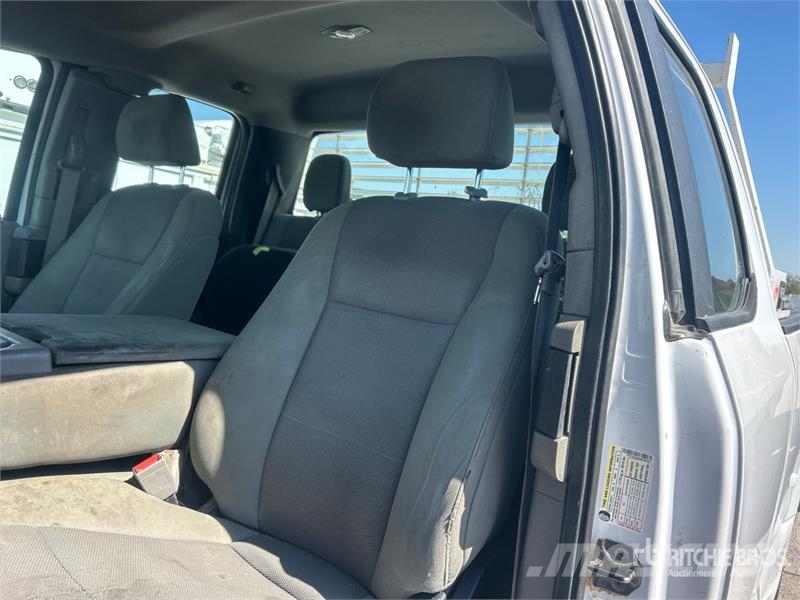 Ford F-250 4x2 Extended Cab Pickup 其他