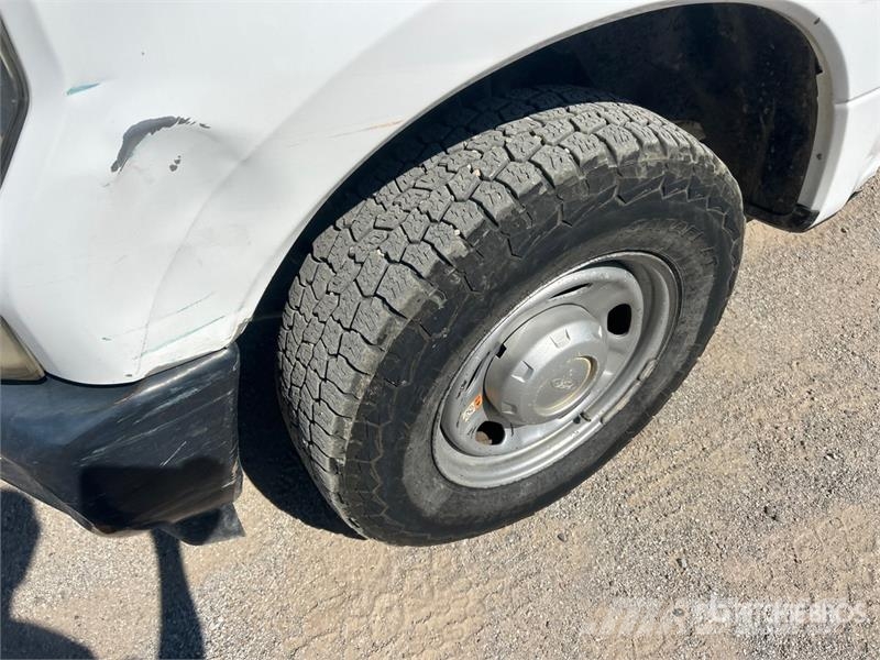 Ford F-250 4x2 Extended Cab Pickup 其他